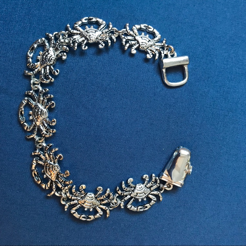 Silver crab bracelet